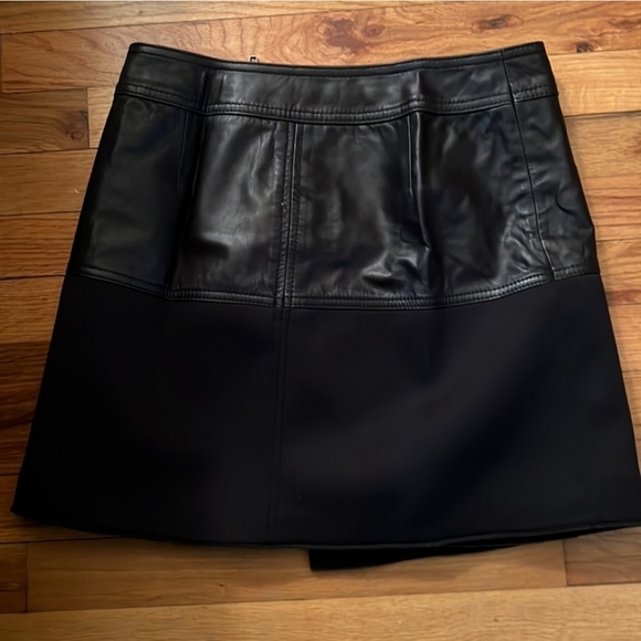 #25 Halogen leather blocked skirt - Picture 2 of 7